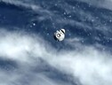 La capsula Dragon della SpaceX durante il suo viaggio verso la Iss (Fonte: NASA TV) (ANSA)