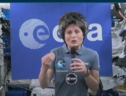 L'astronauta Samantha Cristoforetti, dell'Esa, in collegamento con il forum di Davos (fonte: ESA TV) (ANSA)