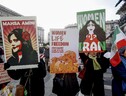 Manifestazione contro la violenza sulle donne in Iran (ANSA)