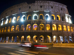 Tumori pediatrici, sabato Colosseo illuminato da Nastro d'Oro (ANSA)