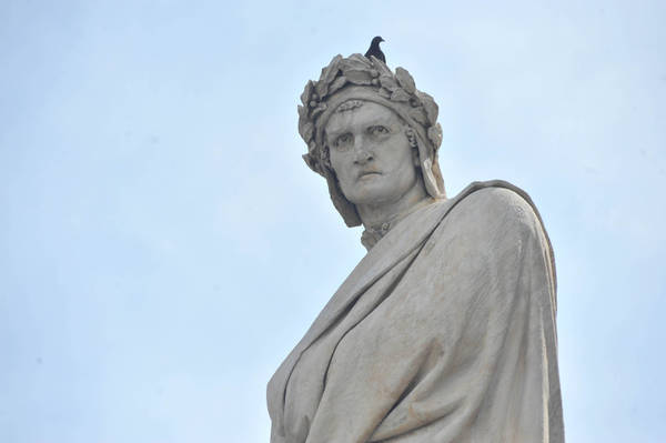 La statua di Dante a Firenze © ANSA