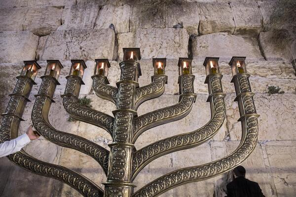 'Hanukkah' al Meis, la festa dei lumi attraverso l'arte © ANSA