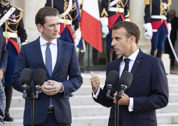 Sebastian Kurz e Emmanuel Macron © EPA