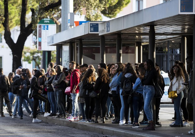 A Palermo e Trapani 'maglia nera' per attesa mezzi pubblici © ANSA