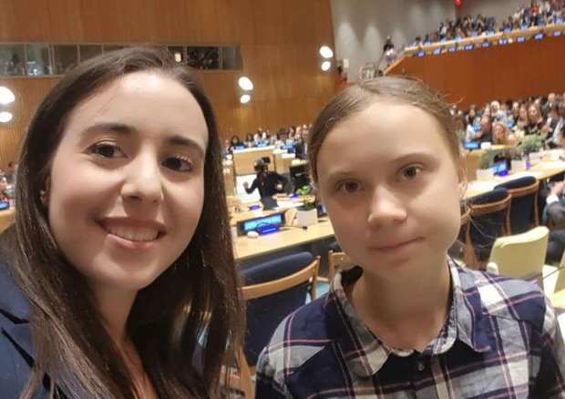 Federica Gasbarro con Greta Thunberg allo Youth Climate Summit   © Ansa