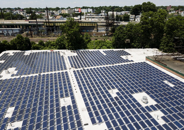 Pannelli solari in una foto d'archivio © EPA