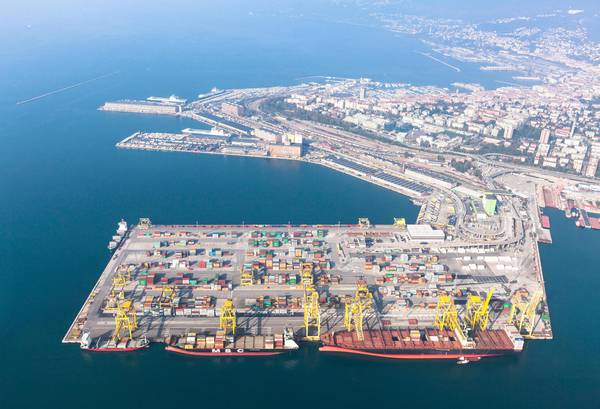 Porti: Porto Franco Trieste, un convegno ne ricorda 300 anni