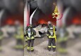 Incendio nell'azienda Bottecchia nel Veneziano, l'intervento dei vigili del fuoco © ANSA