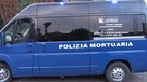 Sparatoria Roma, i corpi delle vittime portati via dalla Polizia (ANSA)