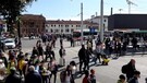 Bus in fiamme a Venezia, in centinaia in attesa di pullman a piazzale Roma (ANSA)