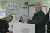 Tajani vota a Fiuggi, prima ha consultato le liste