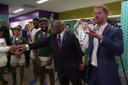 Sudafrica vince Coppa del Mondo di rugby, principe Harry si congratula con giocatori