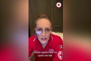 Coronavirus, Sharon Stone commossa ringrazia la Croce rossa