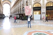 A Milano protesta degli ambulanti: 'Siamo invisibili'
