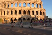 A Roma tutti pazzi per i monopattini, arrivano gli steward per la sicurezza