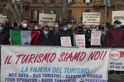 Covid, a Roma la protesta del trasporto turistico. 'Aiutateci'