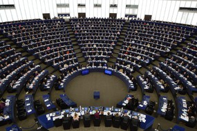 Il Parlamento europeo riunito a Strasburgo (ANSA)