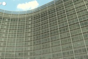 Dal consiglio dell'Ue arriva l'ok al tetto ai contanti a 10mila euro (ANSA)