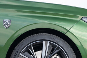 Peugeot 308, anche 'design' gioca per efficienza energetica (ANSA)