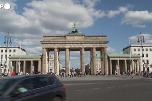 L'ultradestra vola nei sondaggi, Berlino litiga sulle cause (ANSA)