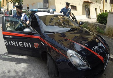 Una volante dei carabinieri (ANSA)