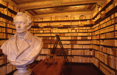 la biblioteca di Giacomo Leopardi © Ansa