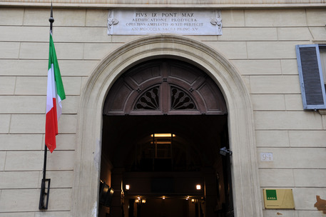 L'ingresso della sede centrale dell'ANSA, in via della Dataria a Roma © ANSA 