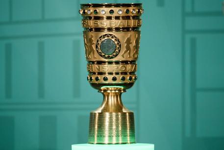 DFB Cup handover in Berlin © EPA