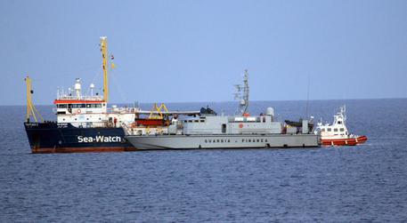 Salvini scrive a Conte, su Sea Watch intervenga Olanda © ANSA