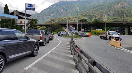 Frana minaccia la Torino-Aosta, chiusi 18 km di autostrada © ANSA
