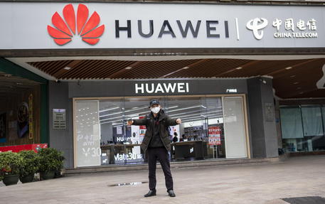 Huawei store in Cina © 
