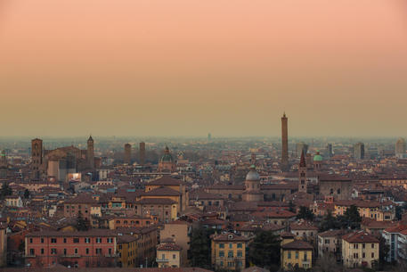 ++ Merola, Bologna sar� zona rossa da gioved� ++ © ANSA