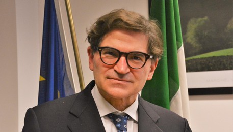 Consiglio regionale Marche, presidente Dino Latini (ANSA)