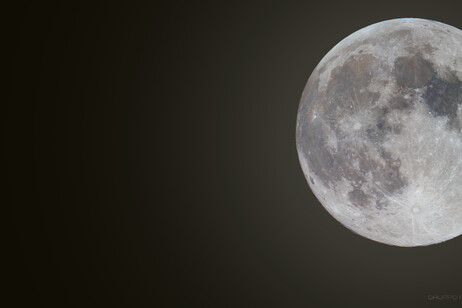 Luna e Marte qualche ora prima dell'occultazione dell'8 dicembre 2022 (fonte: C. Negroni, L. Guariglia, A. Lulli, C. E. Tronci, G. Marrani. G. Esposito, R. Nobili  e G. Conzo, del Gruppo Astrofili Palidoro)
