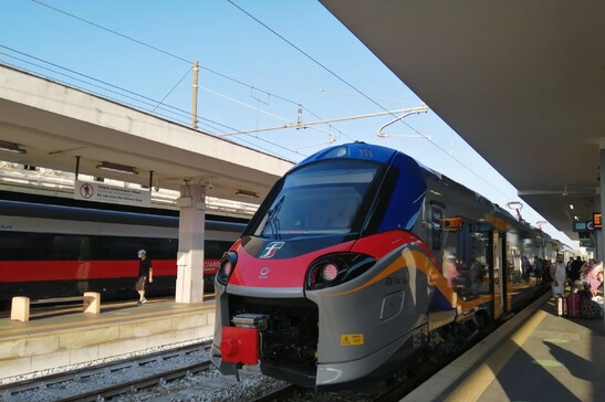 Trenitalia, Rfi, Treno, treni, stazione, ferrovie, Bari