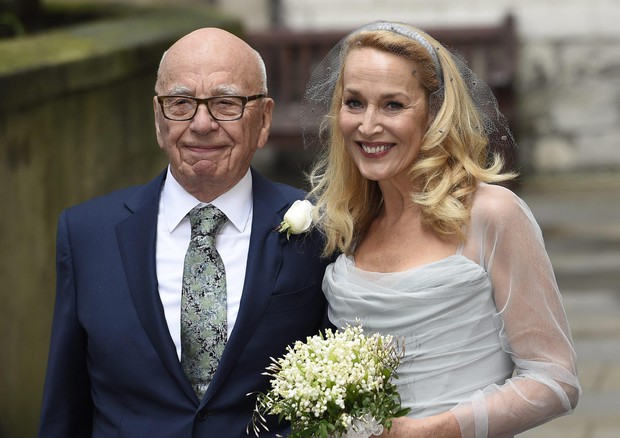 Rupert Murdoch nel giorno del suo matrimonio con la supermodella  Jerry Hall nel 2016 (foto: EPA)