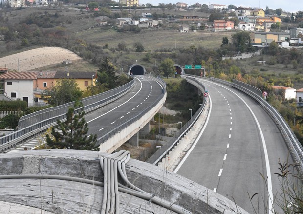 A24-A25: stop mezzi pesanti tratto Pratola–Bussi/Popoli © ANSA