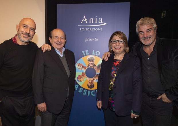 Da sinistra, Roberto Ciufoli; Giancarlo Magalli; la presidente di Ania, Maria Bianca Farina e Pino  Insegno © ANSA