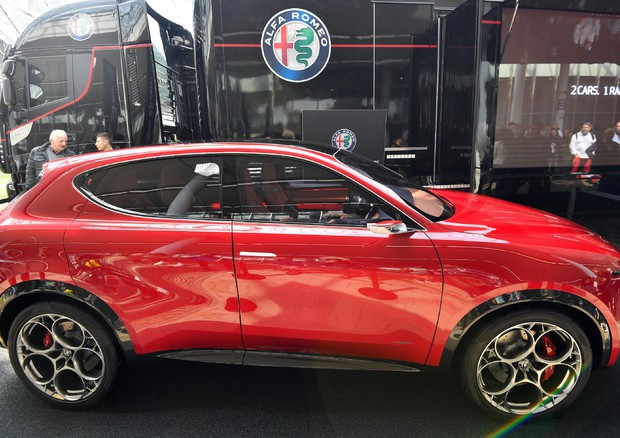 L' Alfa Romeo Tonale al Salone del Mobile © ANSA