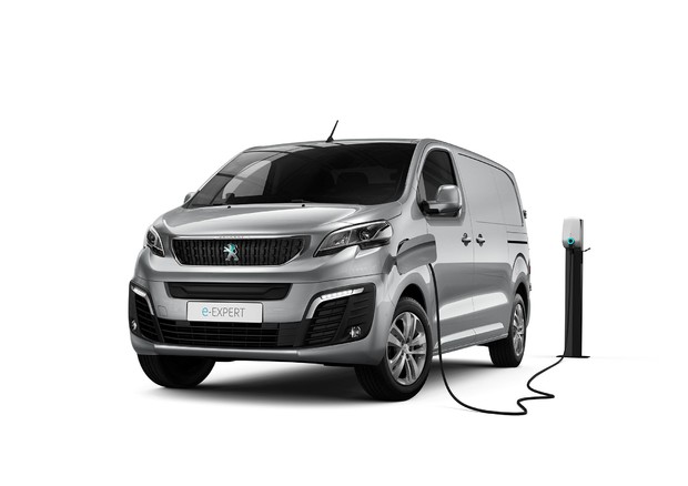 Peugeot Expert, arriva anche la versione full electric © ANSA