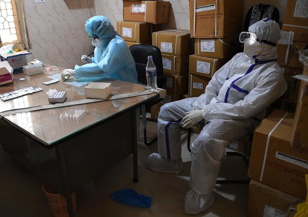 Coronavirus: India, record di 13.500 casi in 24 ore © AFP