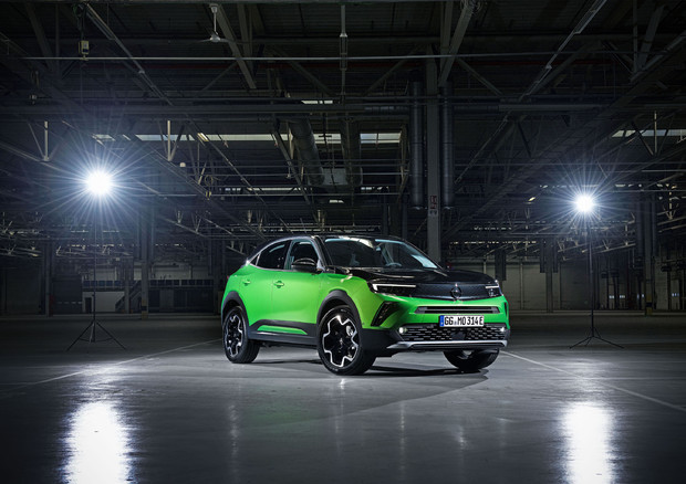 Opel alza velo su nuova Mokka, ora anche full electric © ANSA