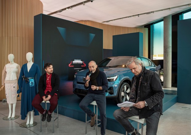 Volvo e Gilberto Calzolari, auto e moda per la sostenibilità © ANSA