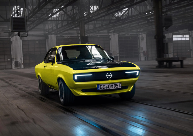 Opel Manta ElektroMOD, da passato a futuro per il Grand Prix © Opel