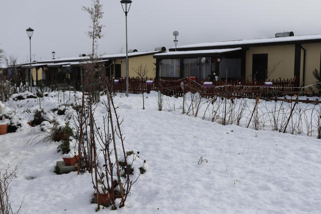 Neve sulle casette dei terremotati a Norcia © Ansa