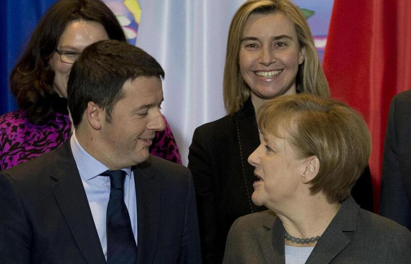 Bilaterale Renzi-Merkel apre vertice Italia-Germania - ALL RIGHTS RESERVED
