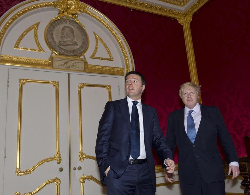 Italian Prime Minister Matteo Renzi meets London 's Major - ALL RIGHTS RESERVED