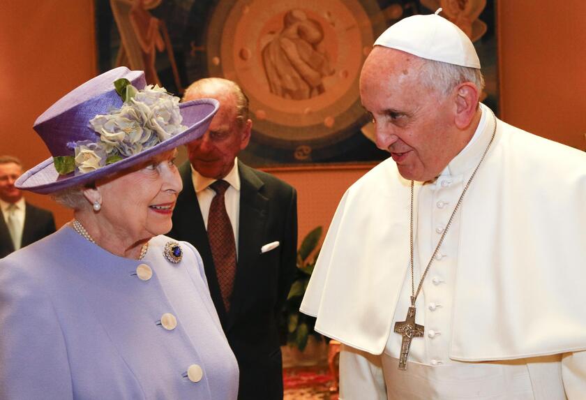Pope Francis with Queen Elizabeth II - ALL RIGHTS RESERVED
