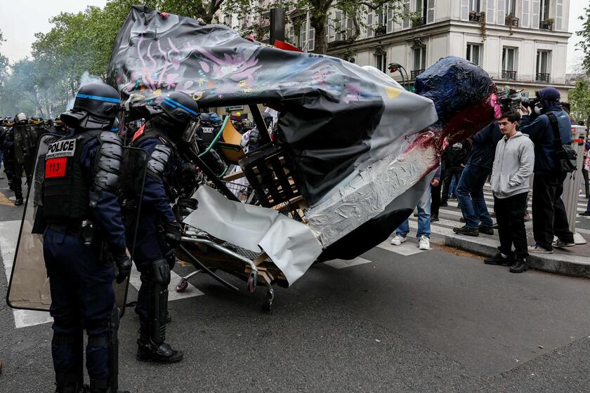 1 maggio: tensione e scontri al corteo di Parigi