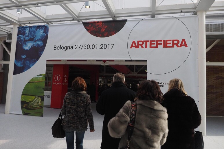 Arte: più curatele e focus sulle italiane, torna Artefiera - RIPRODUZIONE RISERVATA